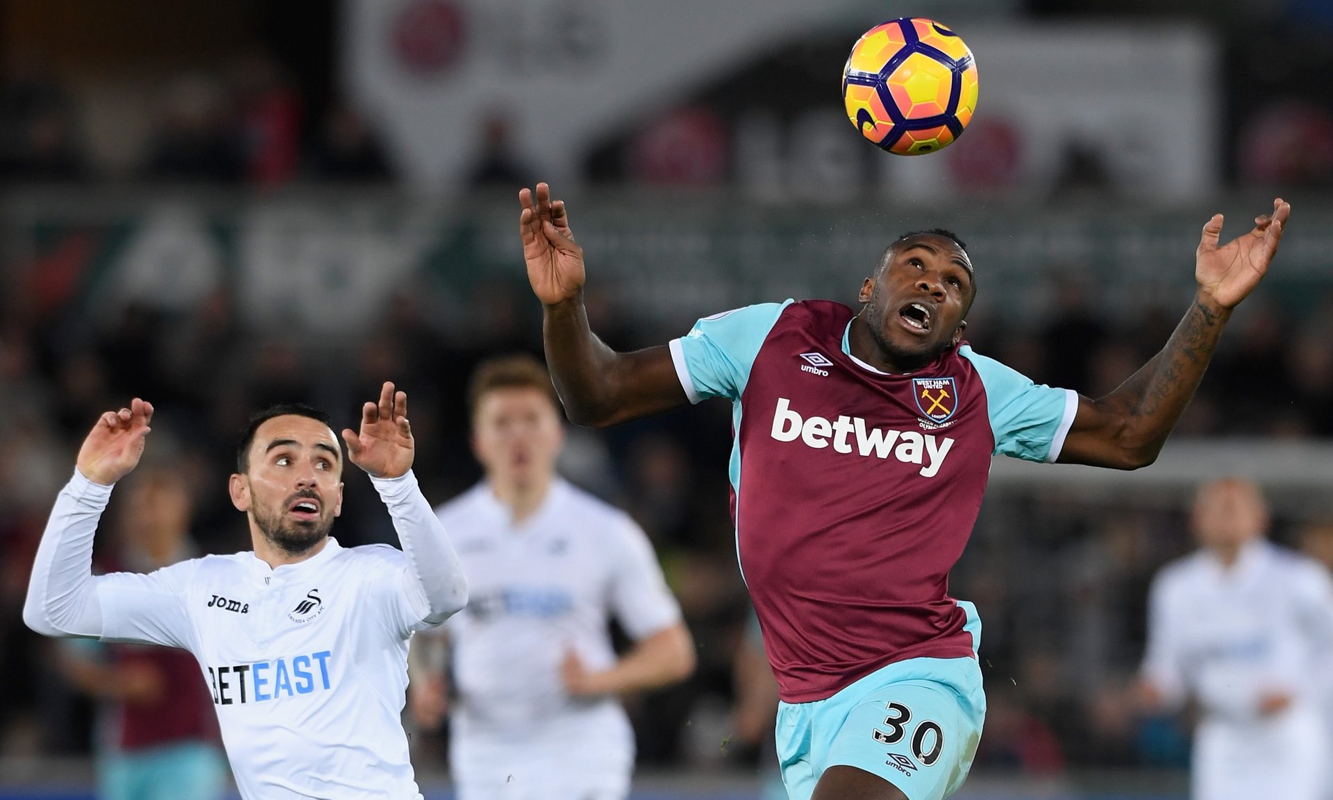 并且通过密 并且通过密